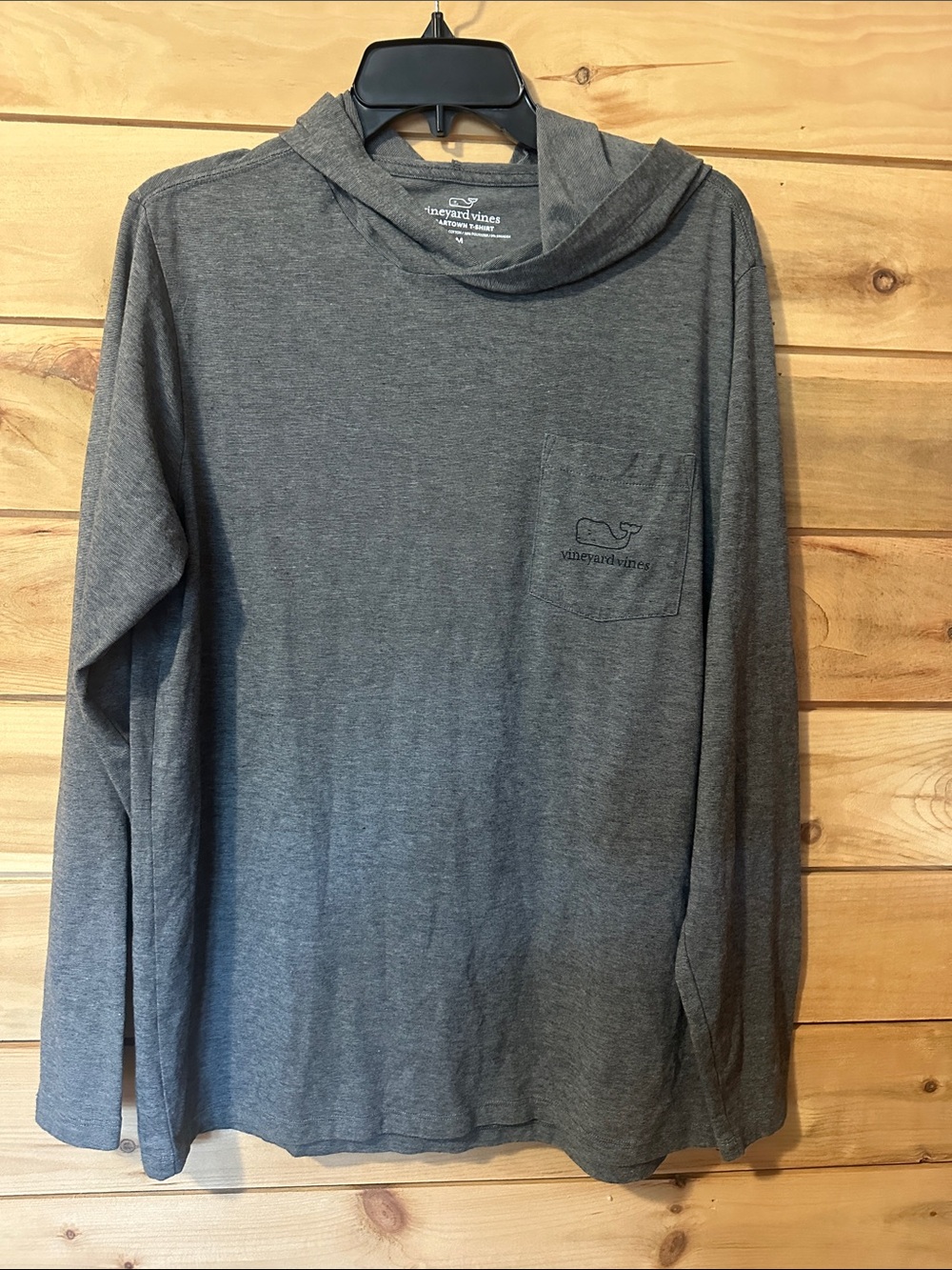 Vineyard Vines Men’s Gray Striped pocket hoodie Edgartown T-shirt size Med